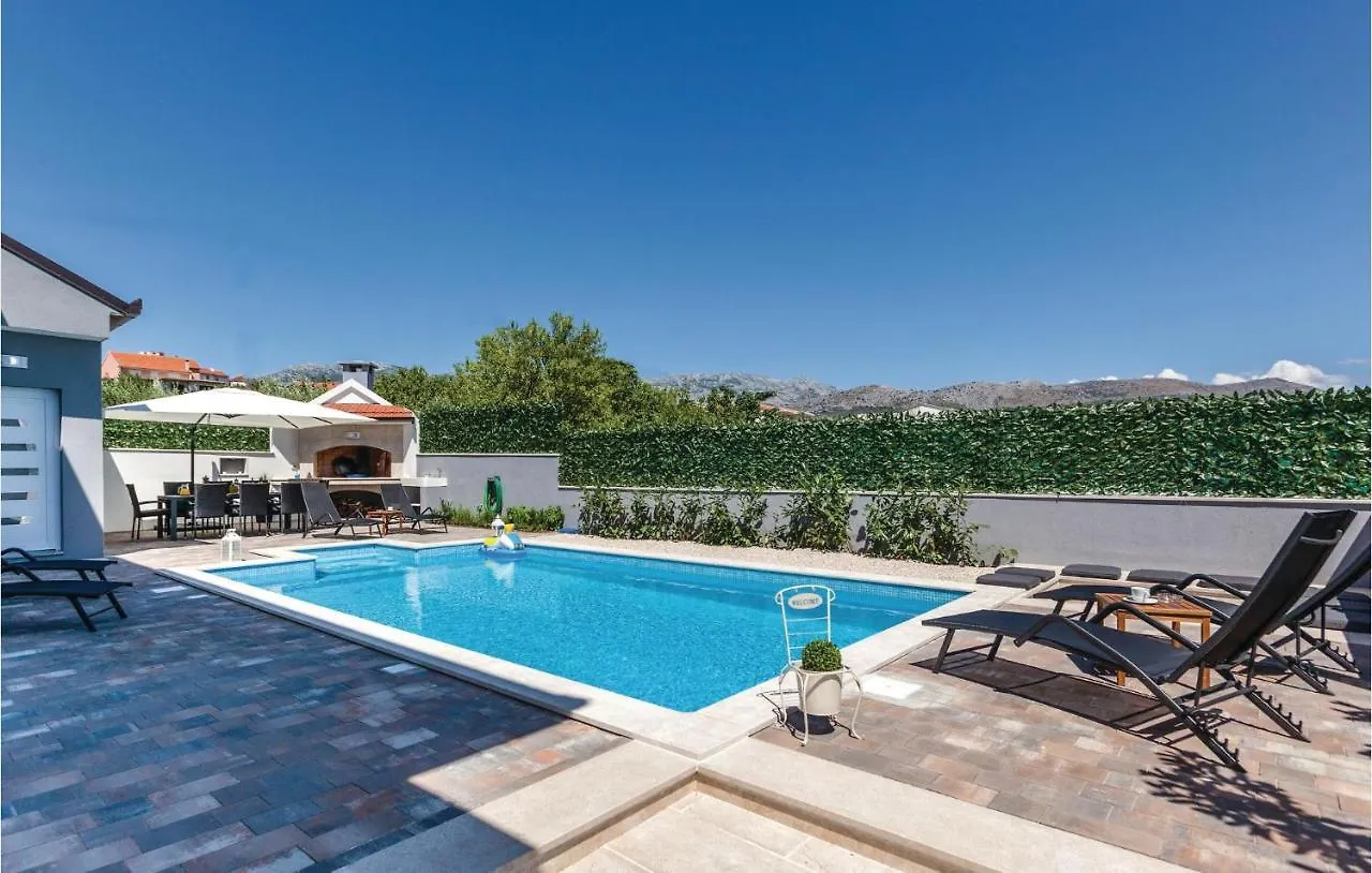 Pet Friendly Apartment In Split With Wifi contacts
