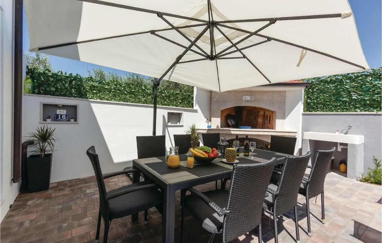 Pet Friendly Apartment In Split With Wifi