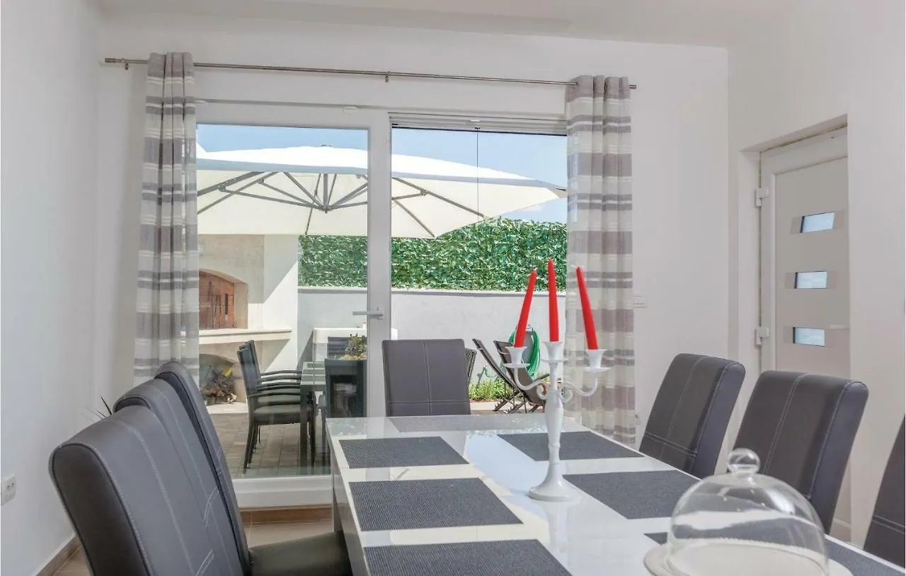 Pet Friendly Apartment In Split With Wifi Chorvatsko